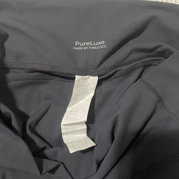 Fabletics pure luxe 6” 2 shorts black and grey - Picture 6 of 6